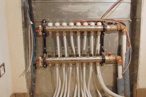 Sistema ECO DRY con legno o laminato a posa flottante (5 / 5 Immagini)