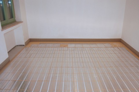 Sistema ECO DRY con legno o laminato a posa flottante (4 / 5 Immagini)