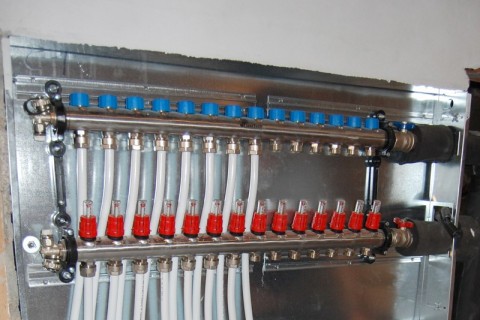 Collettori di distribuzione (1 / 9 Immagini)