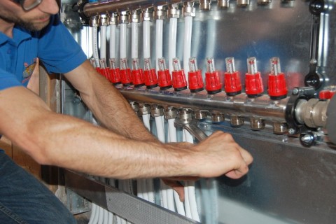 Collettori di distribuzione (3 / 9 Immagini)