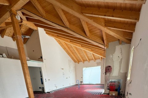 New Basic-T (10 / 12 Immagini)